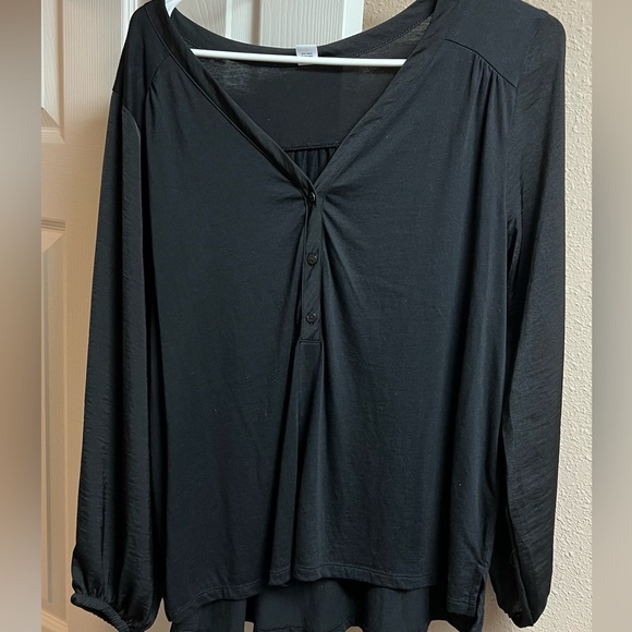 Old Navy Black V Neck Blouse Size Small - Picture 3 of 5